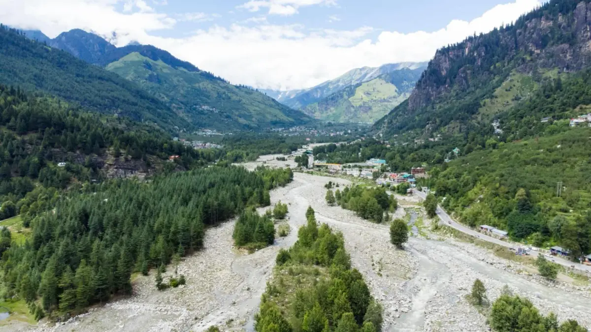 Paisaje de transición hacia las montañas